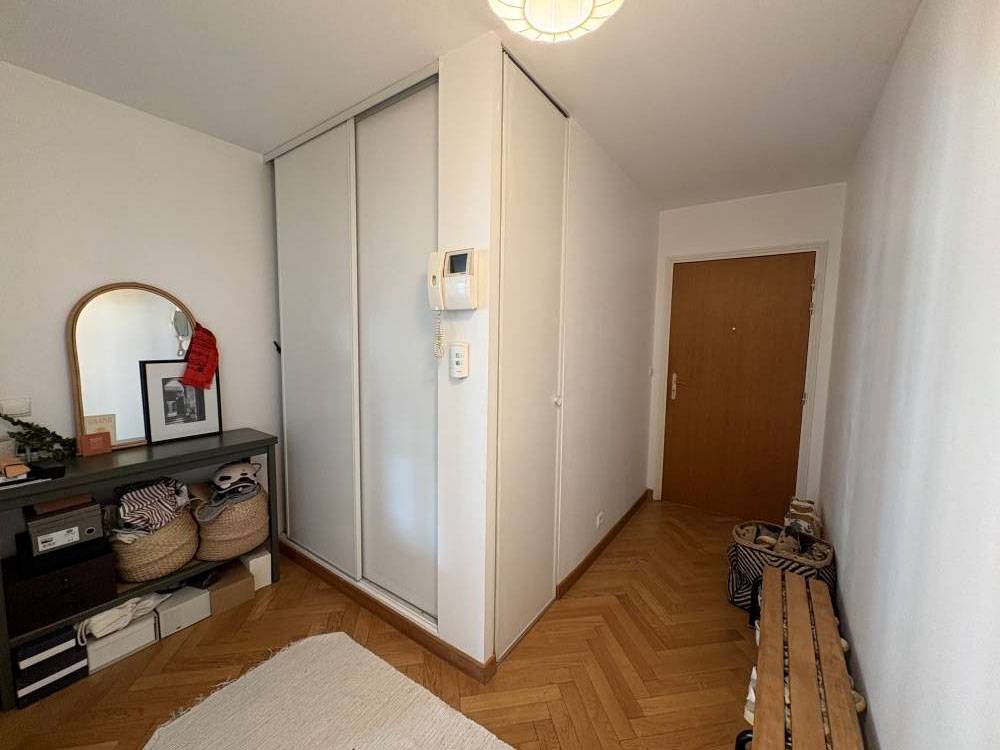 T3-meublé-66-m²-avec-parking,-ascenseur-et-cave-–-Lille-République-Beaux-Arts-–-1-450-€-CC-(8)